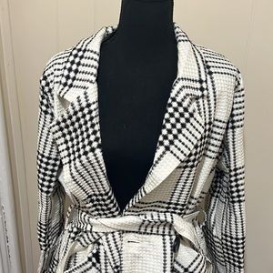 Large White/Black Blazer Jacket